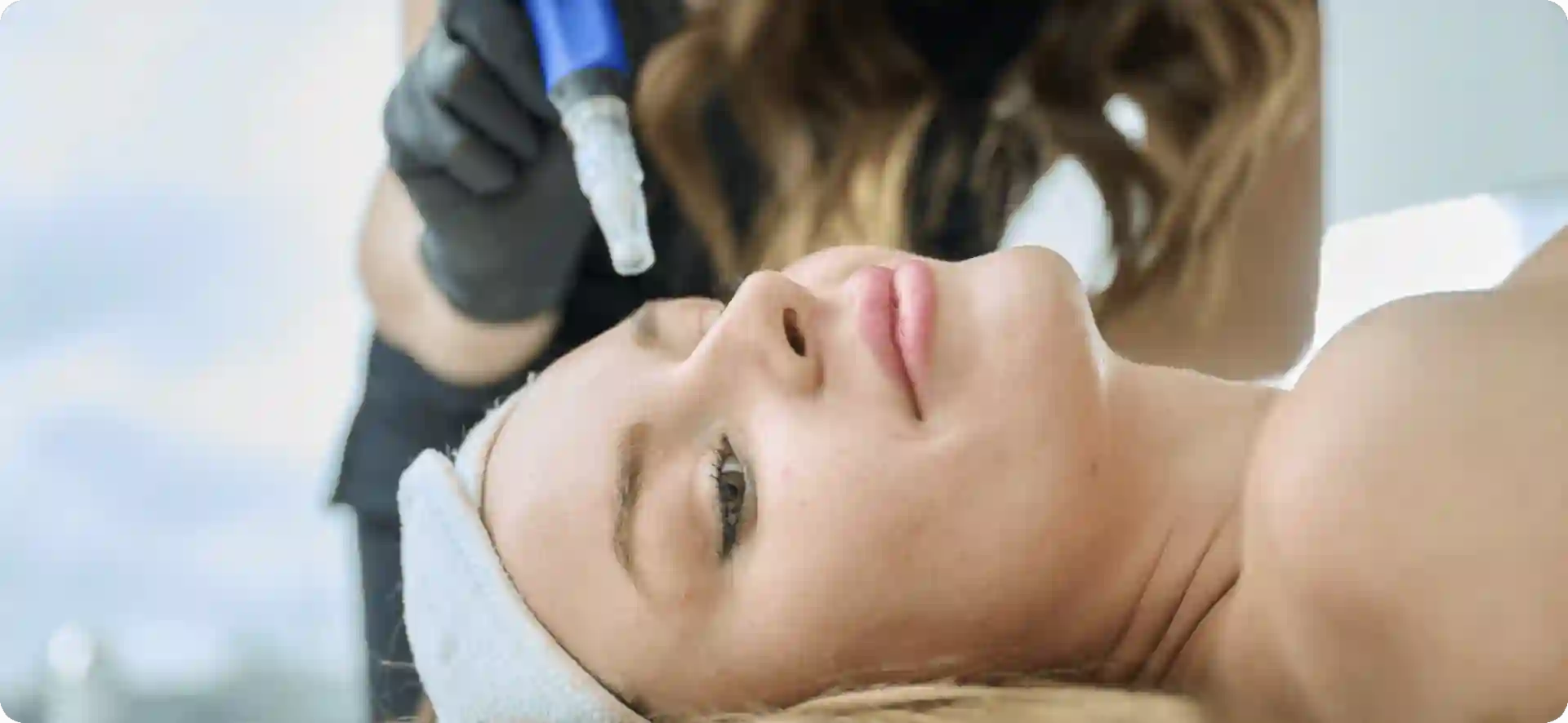How Do Microneedles Trigger New Collagen and Elastin in Loose Skin Slough?